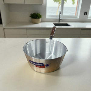 Sliver milkpan with metal finish - alt image